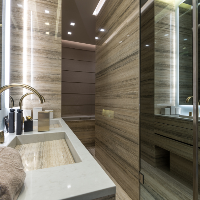 Faïence grès cérame salle de bain Fréjus