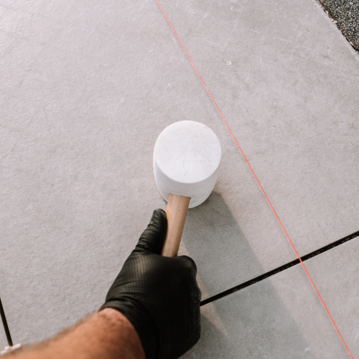 Pose de carrelage extérieur à Fréjus