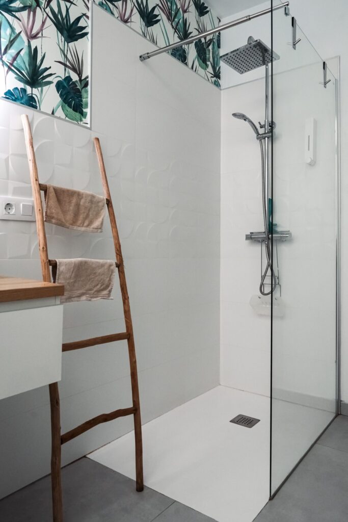 Rénovation de salle de bain carrelée à Fréjus
